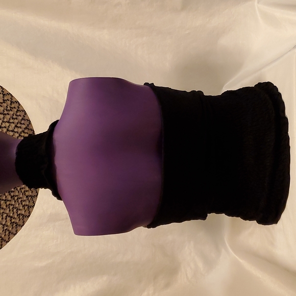 SZ. SMALL BLACK LACE MCM RUFFLED TOP - Picture 2 of 3